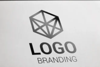 Crafting Identity: The Art and Impact of Logo Design in a Thriving Business Scene