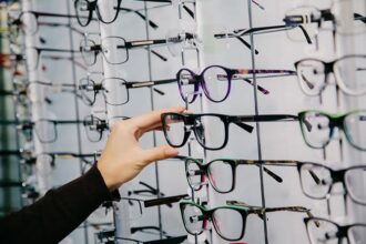 How to choose your glasses shape