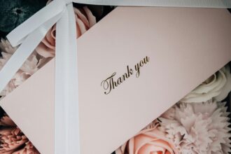 5 Custom Thank You Gifts to Share on Your Wedding Day