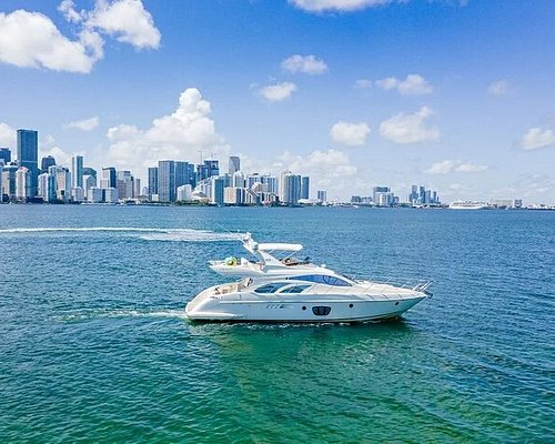 10 Tips for Choosing the Perfect Yacht Rental in Miami for an Epic Bachelorette Party