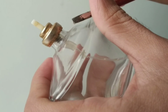 How to Open a Perfume Bottle Without Breaking It