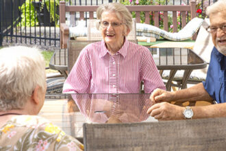 Top 5 Tips to Look for in a Senior Living Community