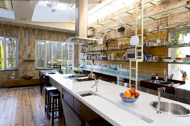 Creating a Voyeuristic House: A Step-by-Step Guide