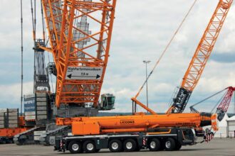 From Remote Fields to Urban Streets—Where Digger Cranes Prove Their Worth