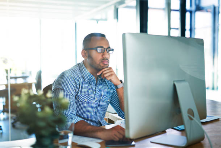 Top 5 Ways People Unwind Online Without Spending Money
