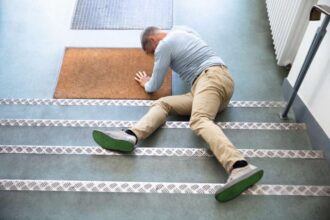 Why Do Some Slip-and-Fall Victims Win Big—While Others Gain Nothing?