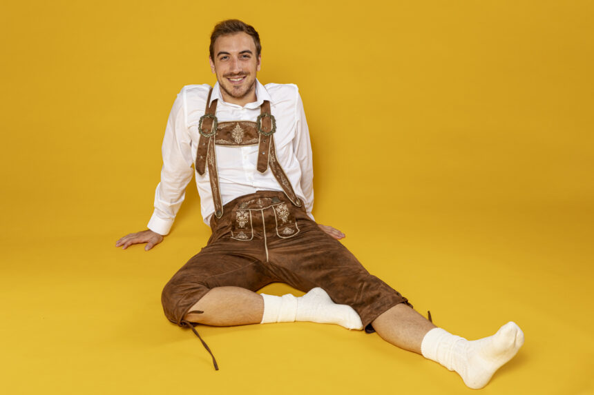 5 Must-Have Pieces for the Men’s Lederhosen Costume