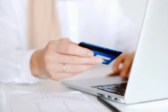 “Klara Cost” Decoded: How to Budget, Model, and Negotiate Patient Messaging Platforms