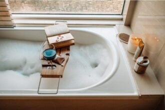 Practical Tips to Saving Water – and Money – When You Like to Take Relaxing Baths