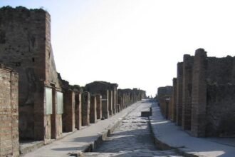 Cesta Roman: Uncovering the Ancient Roads and Hidden Histories of the Roman Empire