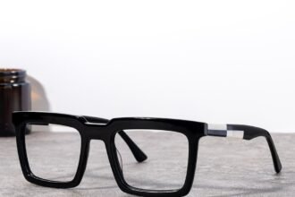 Lightweight frames for men: the ultimate guide