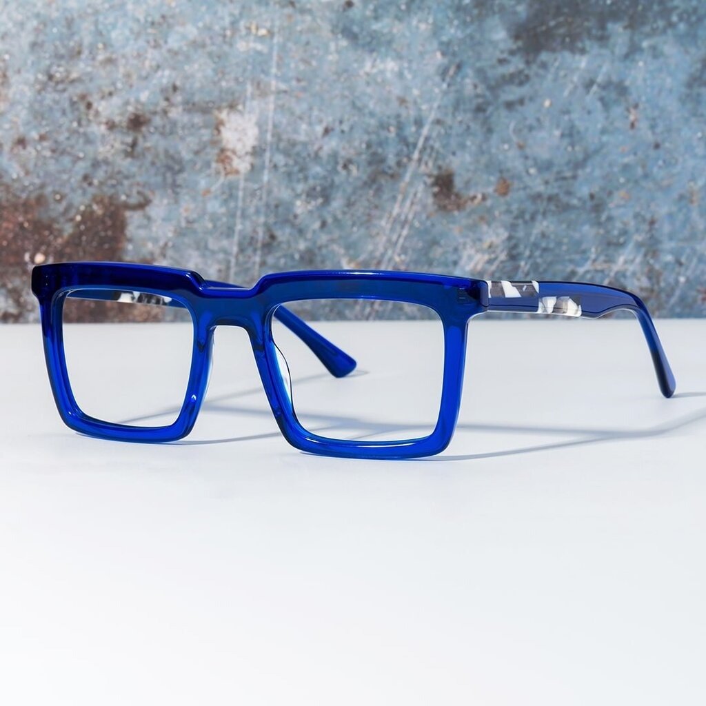 Why Choose Lightweight Frames