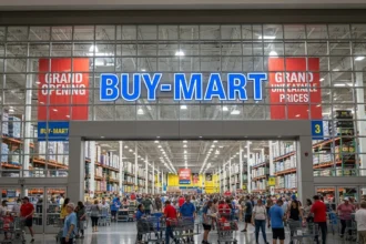 costco rival launches megastore