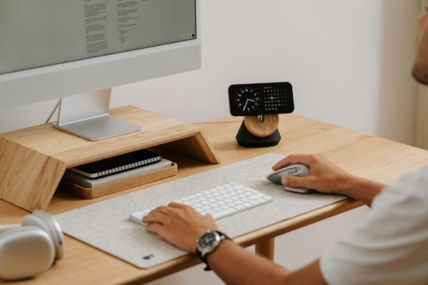 How to Create an Online Company Store Employees Actually Use