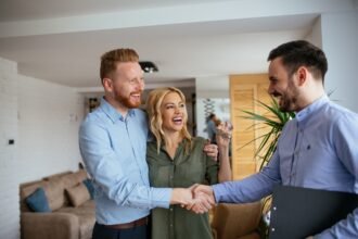 How Do You Choose an Estate Agent in East London Without Regretting It Later