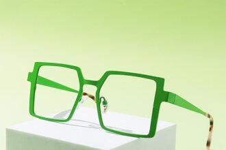 How to Choose the Perfect Green Glasses for Casual Wear