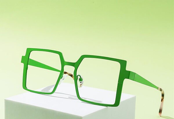 How to Choose the Perfect Green Glasses for Casual Wear