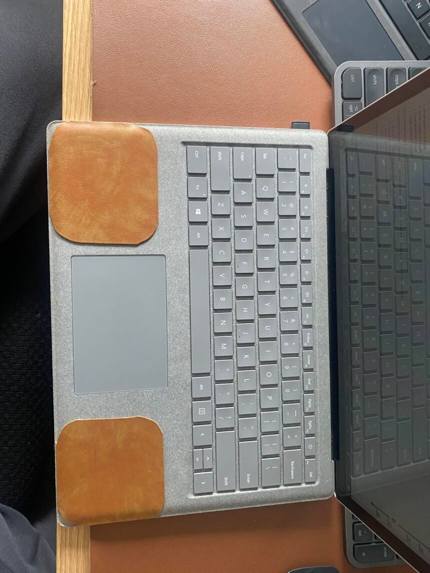 surface alcantara dirty