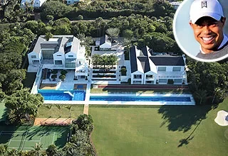 where does tiger woods live